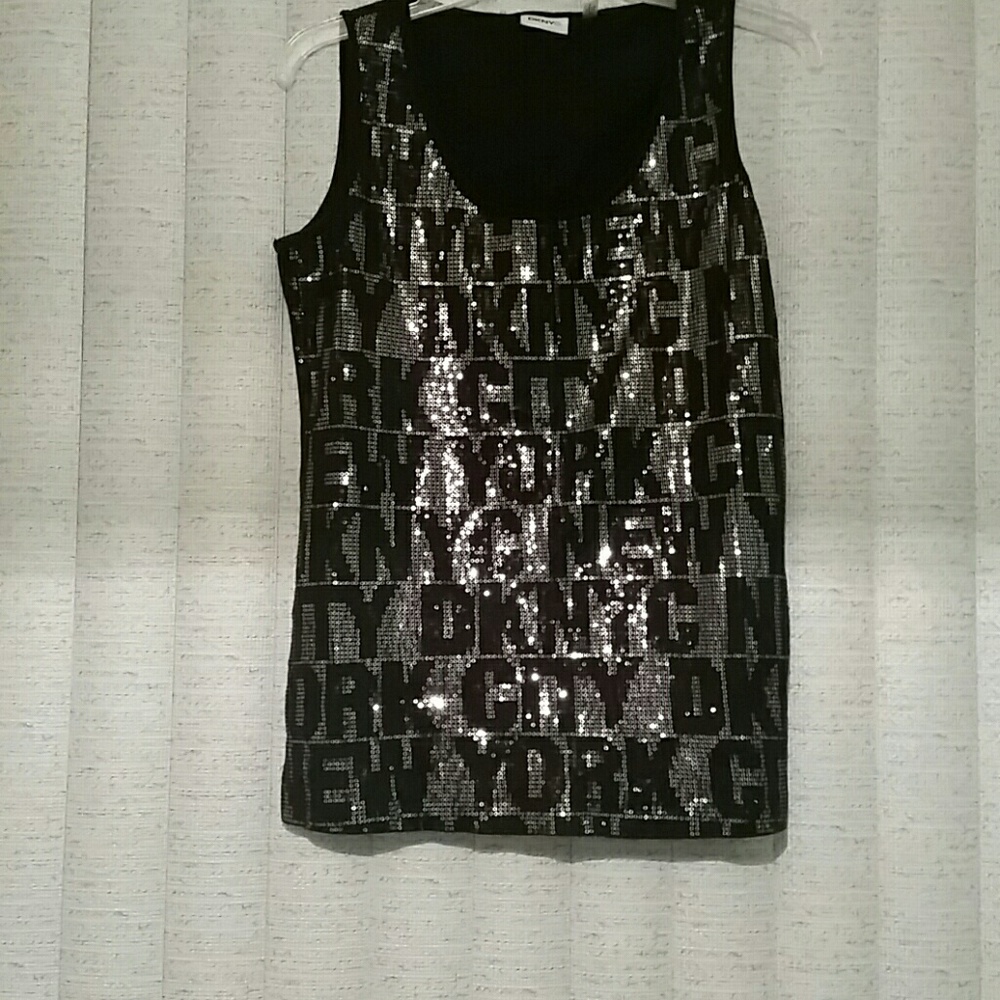 DKNYC  Sequin top NWOT